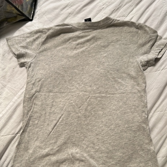 Grey abercrombie t shirt - Picture 2 of 2